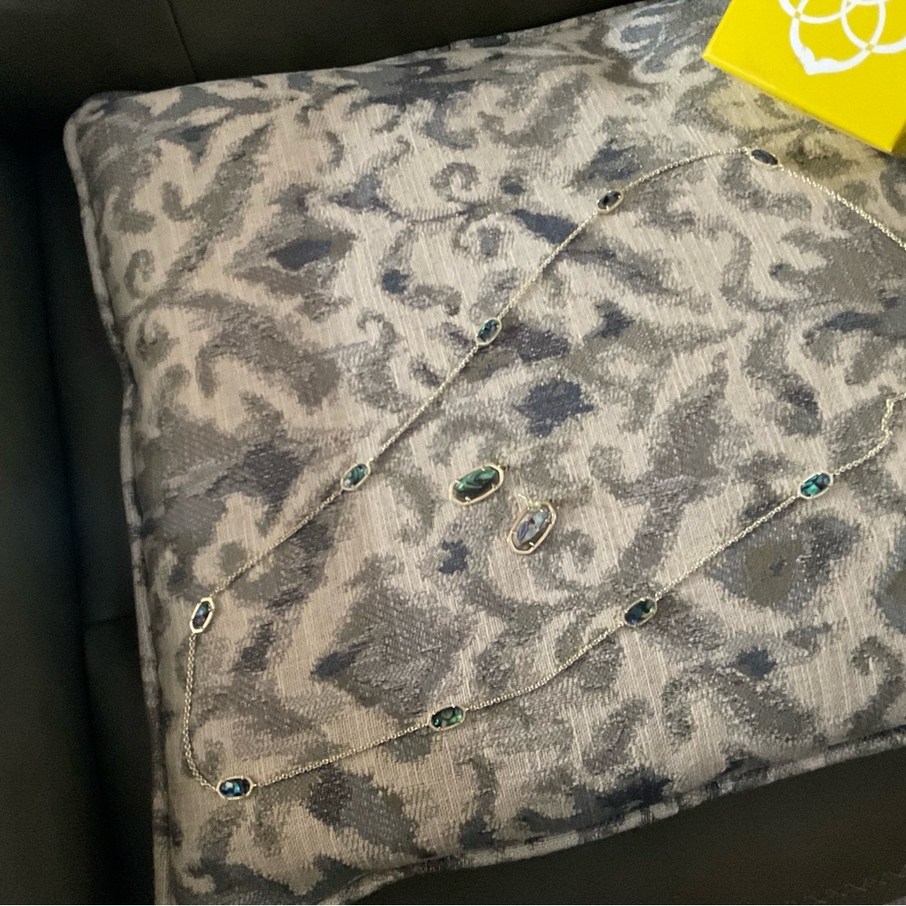 KENDRA SCOTT ELLE EARRINGS & NECKLACE